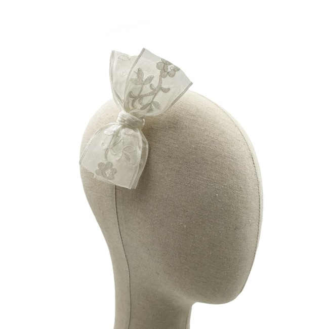 Pinza Lazo Flores Bordadas